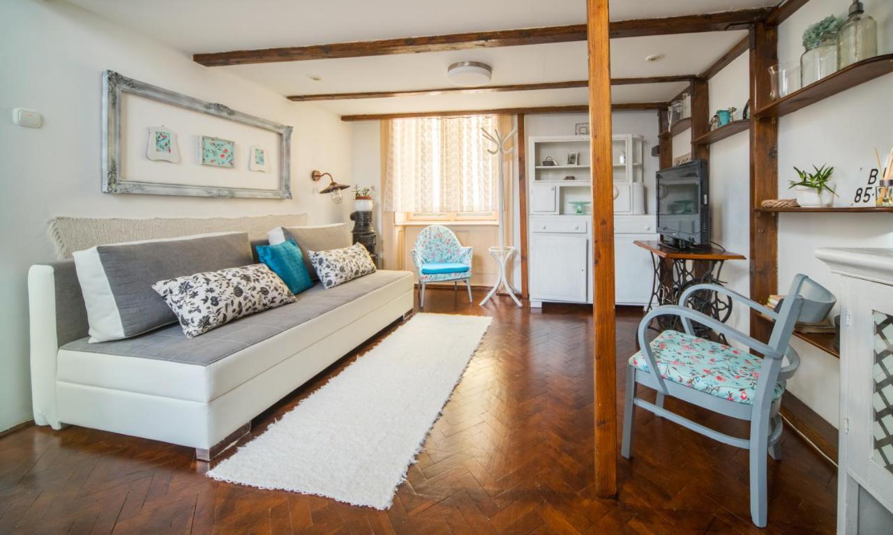 Agria Vintage Apartman Эгер Экстерьер фото
